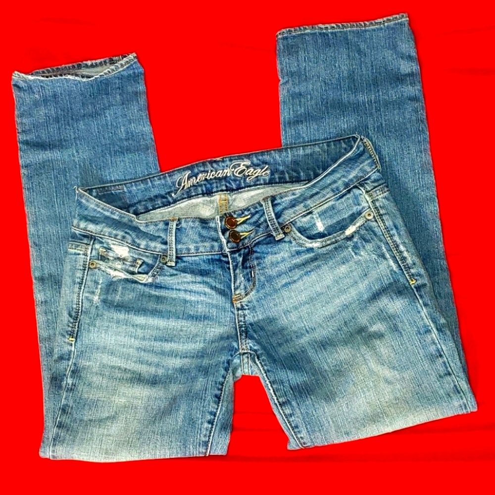 American Eagle distressed jeans